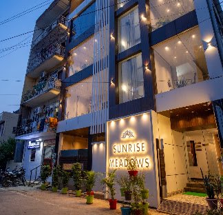 Sunrise Meadows Hotel